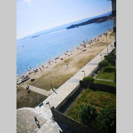 Precioso Apartamento En Primera Linea De Playa Vilagarcia de Arousa Exterior photo