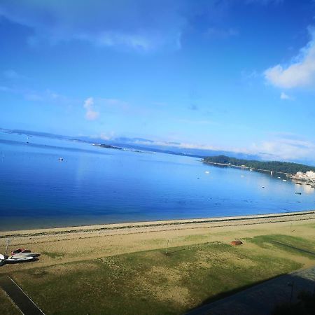 Precioso Apartamento En Primera Linea De Playa Vilagarcia de Arousa Exterior photo